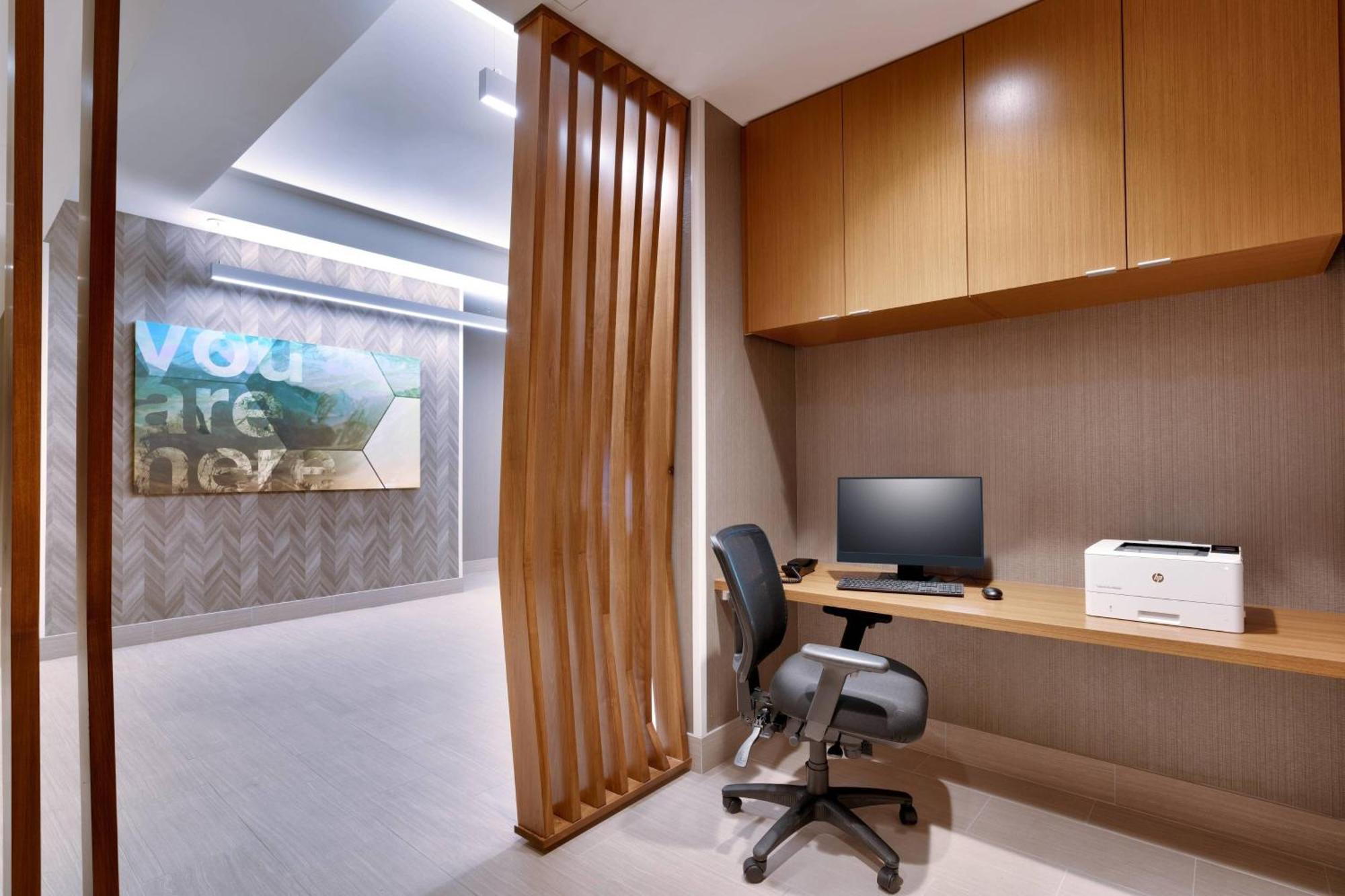 Springhill Suites By Marriott Salt Lake City Sugar House Bagian luar foto
